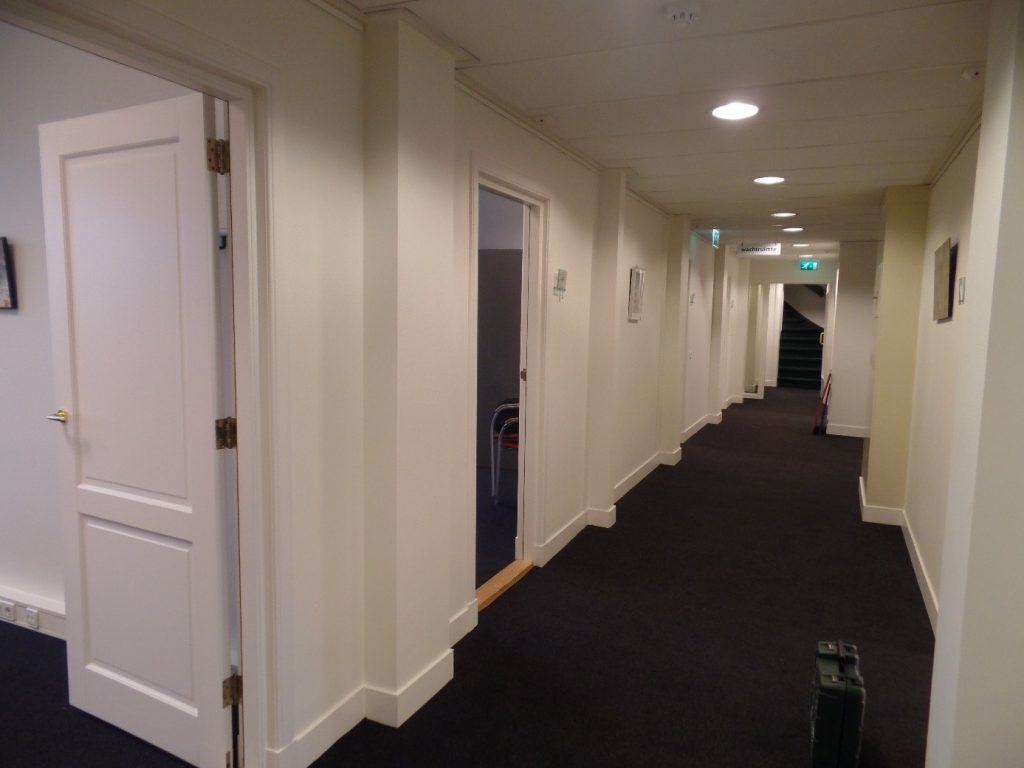 Professioneel binnenschilderwerk kantoorpand uitgevoerd door goede schilders Wassenaar